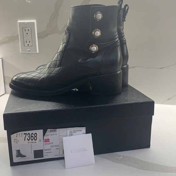 CHANEL Shoes - Chanel Black Quilted leather Pearl CC Logo Zip Boot Size 41.5
